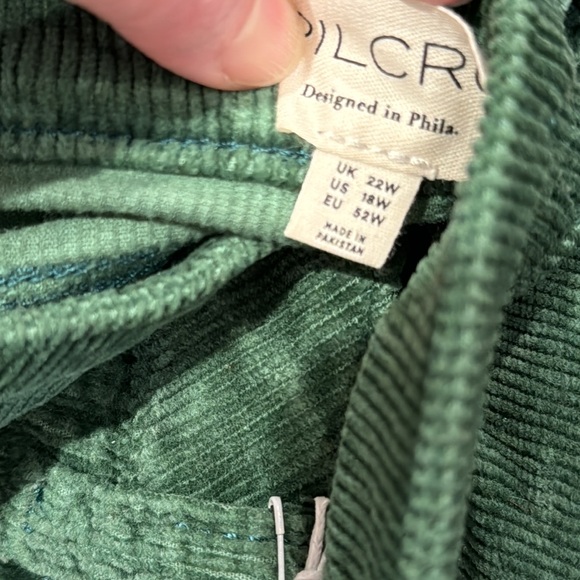 Icon low rise corduroy chop pocket flare jean - Picture 12 of 13